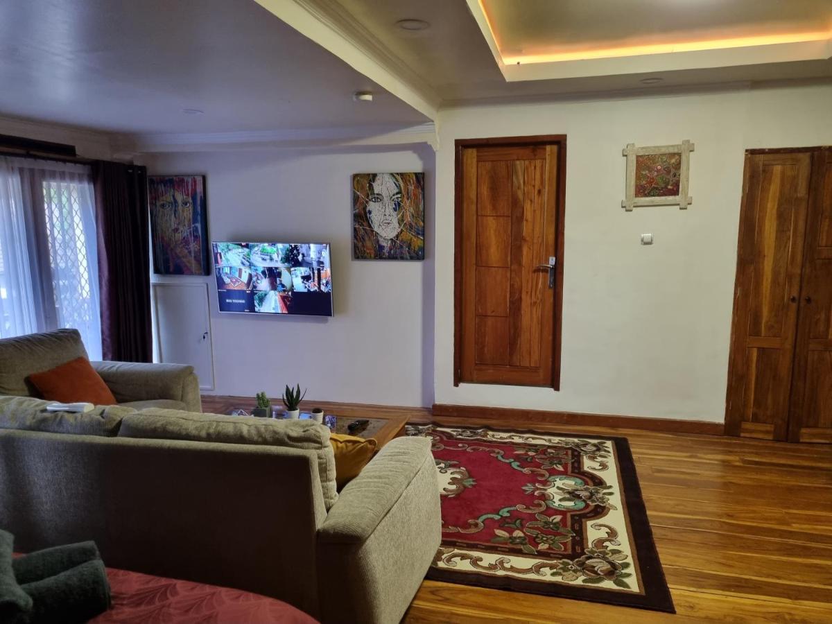 Suci'S Friendly Apartments Mataram Exterior foto
