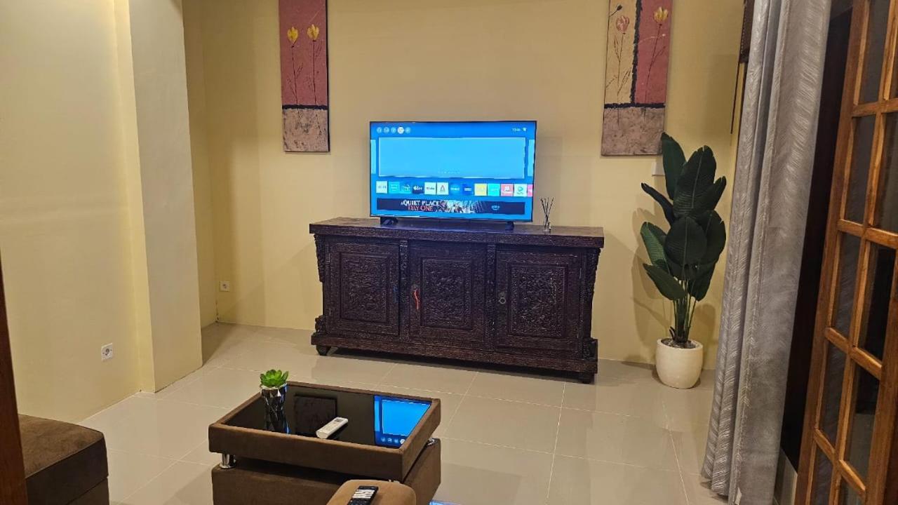 Suci'S Friendly Apartments Mataram Exterior foto